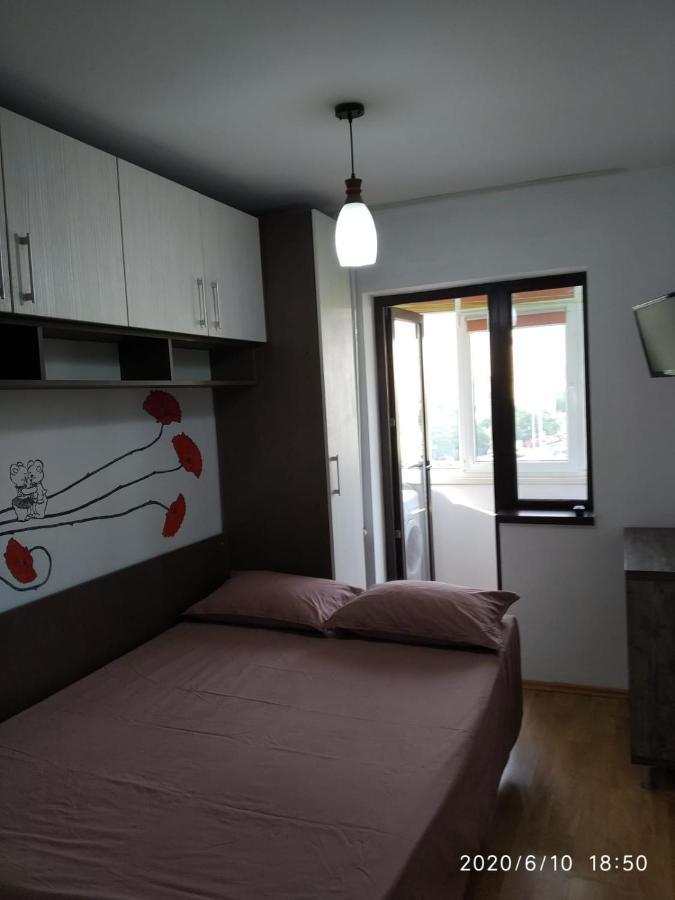 Iarina Ap Decomandat 2 Cam Sat Vacanta Mamaia Констанца Экстерьер фото